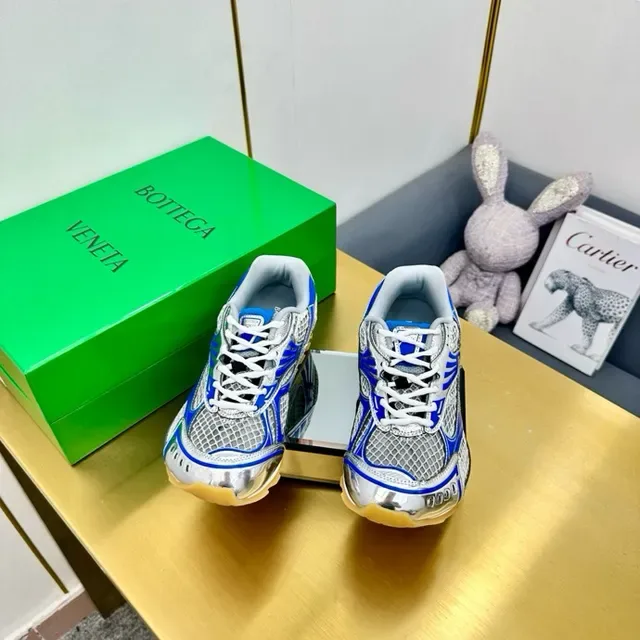 ASICS Zapatillas lifestyle azul blanco con malla y material sintético con superposición y branding de rayas de tigre 5