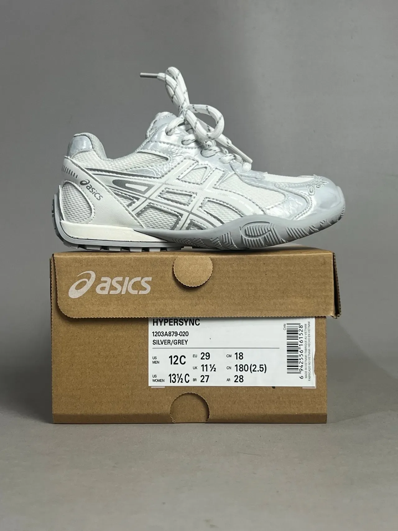 ASICS Indoor Court Sneaker White Silver Gray Lifestyle Sneakers 21