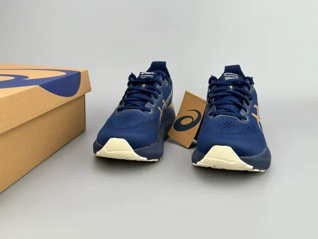 Zapatillas Running ASICS Navy Gold Mesh Engineered Upper Tiger Stripe Logo 2