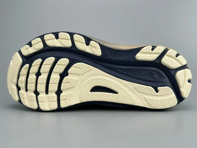 Zapatillas Running ASICS Navy Gold Mesh Engineered Upper Tiger Stripe Logo 5