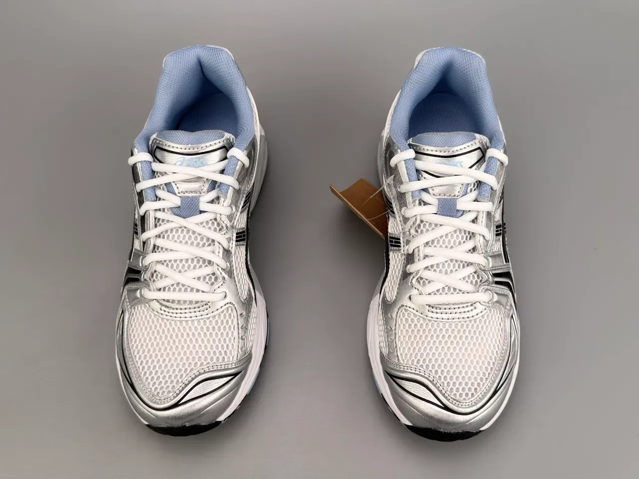ASICS Argent Noir Maille et Synthétique Supérieur Overlay Rayures Tigre Chaussures de Course 7