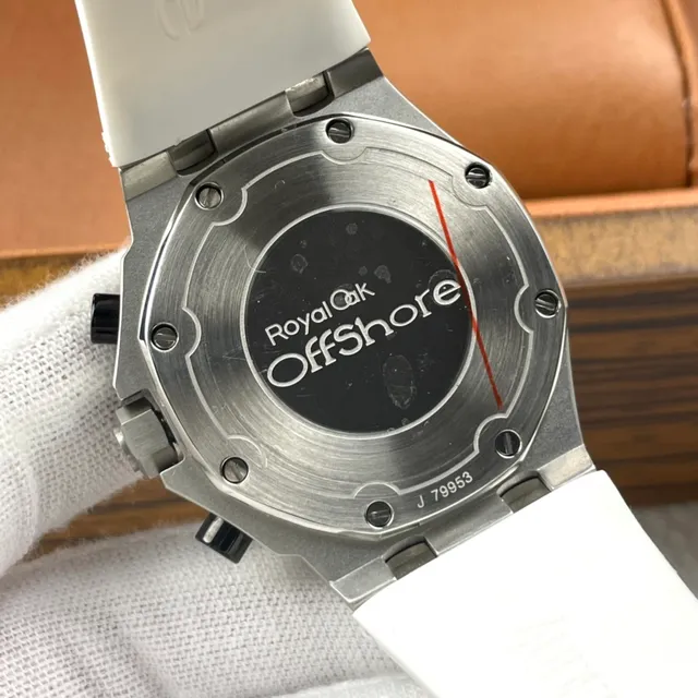 Audemars Piguet Royal Oak Offshore ক্রোনোগ্রাফ সাদা ডায়াল নীল সাবডায়াল যান্ত্রিক ঘড়ি 3