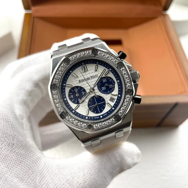 Audemars Piguet Royal Oak Offshore ক্রোনোগ্রাফ সাদা ডায়াল নীল সাবডায়াল যান্ত্রিক ঘড়ি 5