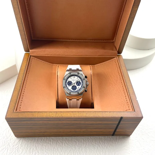 Audemars Piguet Royal Oak Offshore ক্রোনোগ্রাফ সাদা ডায়াল নীল সাবডায়াল যান্ত্রিক ঘড়ি 8
