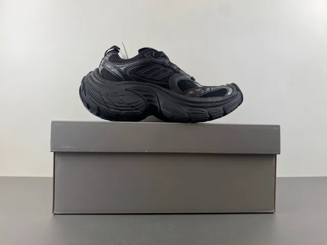 Balenciaga Black Monochrome Sculpted Sole Chunky Sneakers 15