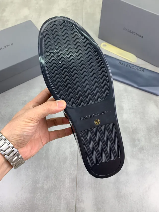Balenciaga Defender Tênis Lifestyle de Couro Crinkled Preto 2
