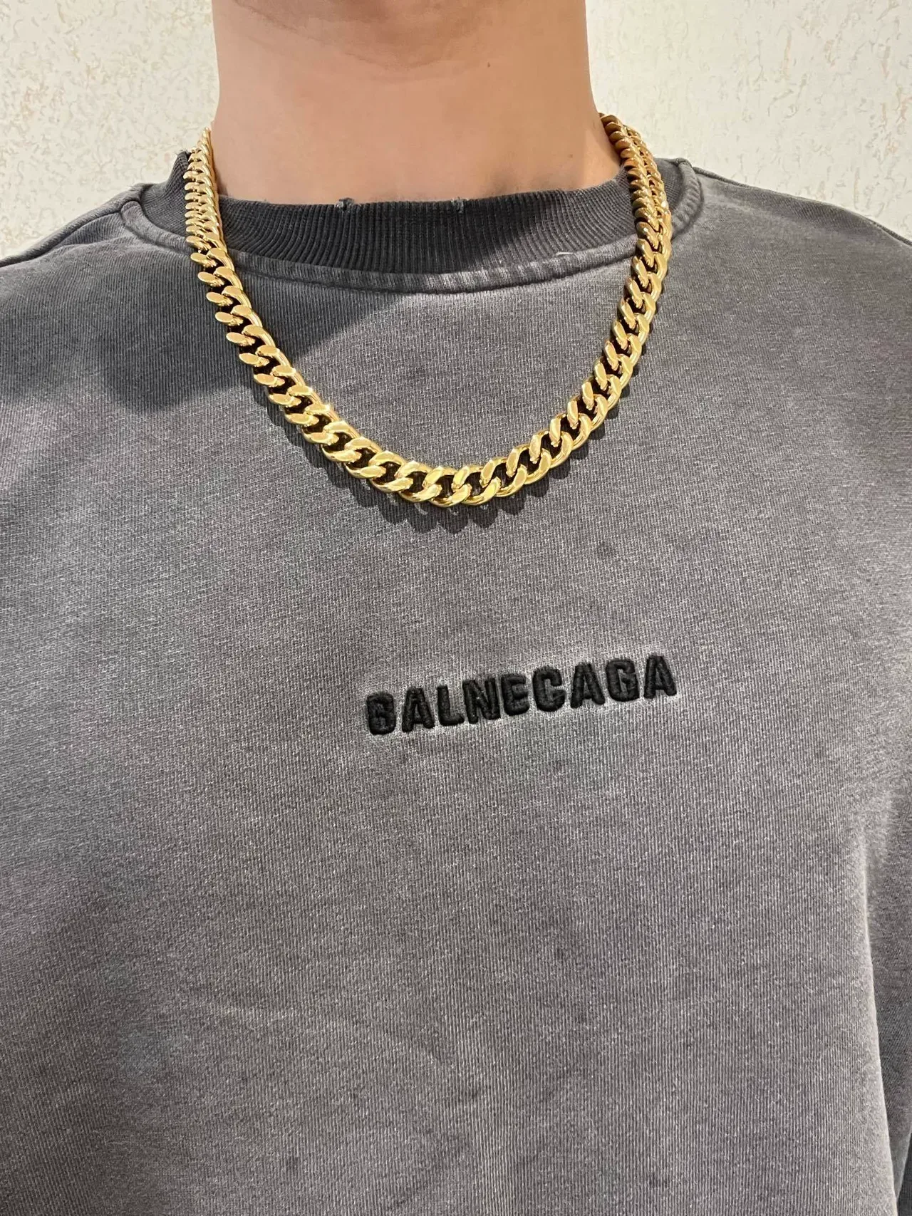 Balenciaga Collar Cadena Curb-Link de Oro Broche de Piedras Pavé 3