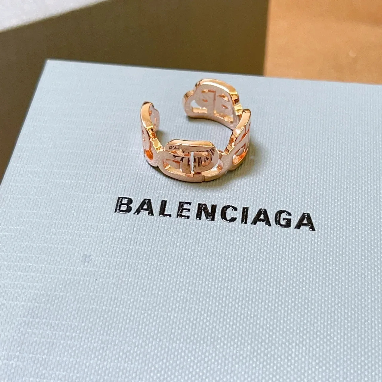 Balenciaga Gold Open-Band Geometric-Cutout Ring 4