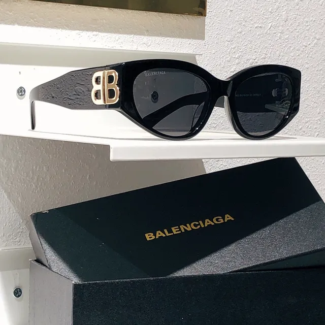 Balenciaga Hourglass Gafas de sol cat-eye de acetato blanco 8