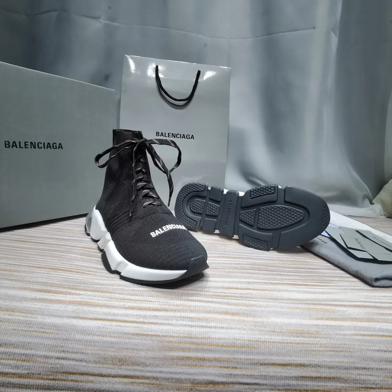 Balenciaga Speed Trainer أحذية رياضية أسود وأبيض لنمط الحياة 8