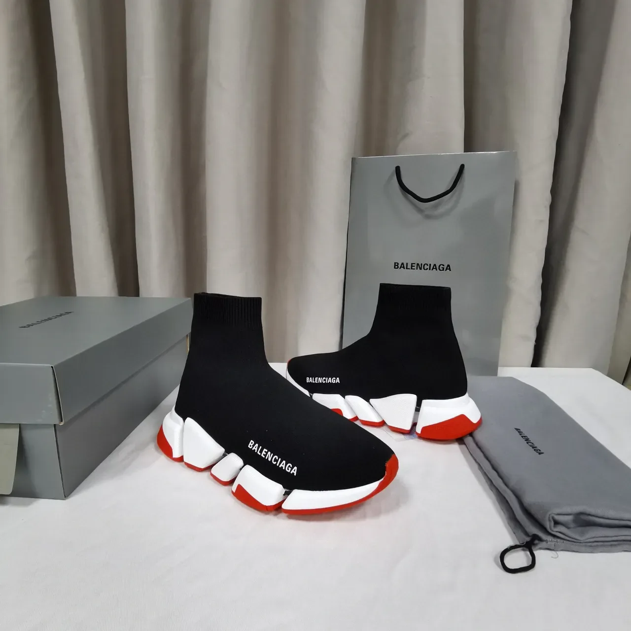 Balenciaga Speed Trainer أسود أبيض أحمر حذاء رياضي lifestyle 4