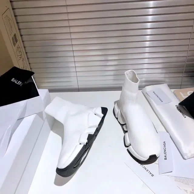 Balenciaga Speed Trainer সাদা এবং কালো লাইফস্টাইল স্নিকার 2
