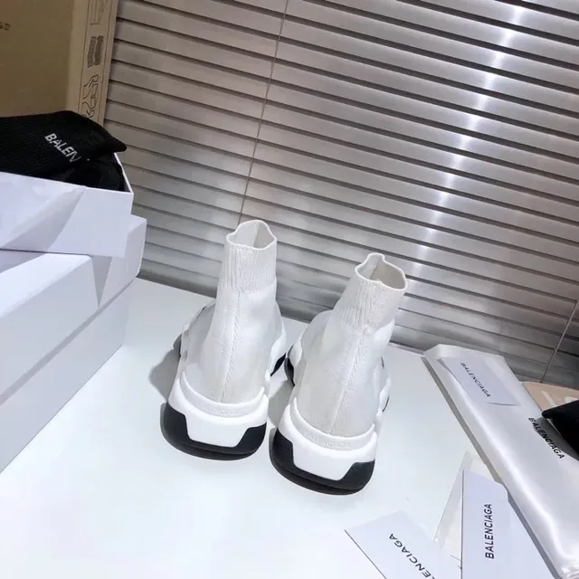 Balenciaga Speed Trainer সাদা এবং কালো লাইফস্টাইল স্নিকার 4