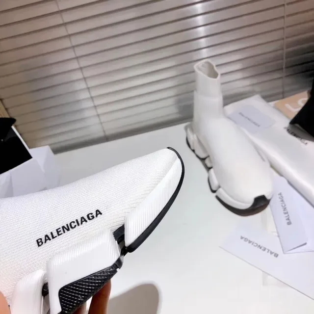 Balenciaga Speed Trainer সাদা এবং কালো লাইফস্টাইল স্নিকার 9