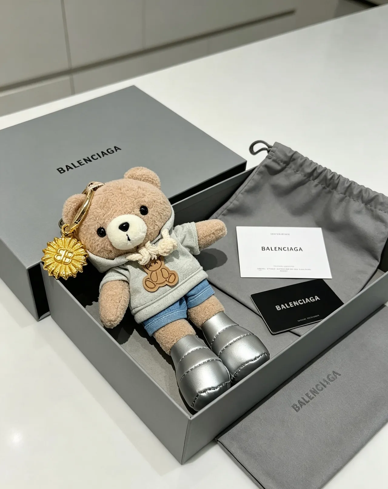 Balenciaga Teddy Bear बीज ग्रे प्लश सिल्वर पफर बूट्स हैंडबैग 6