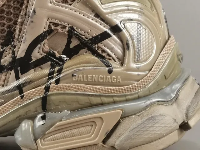Balenciaga Track Trainer Off-White Graffiti Chunky Chaussures 6