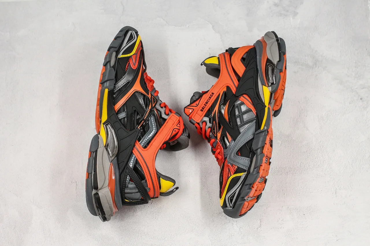 Balenciaga Track Trainer orange noir gris jaune baskets chunky 3