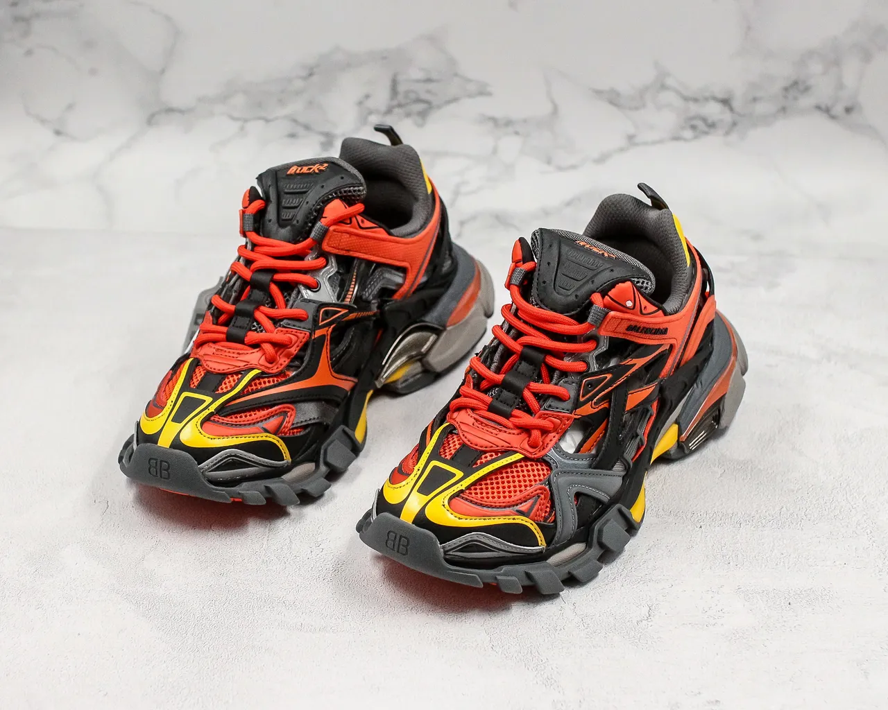 Balenciaga Track Trainer orange noir gris jaune baskets chunky 5
