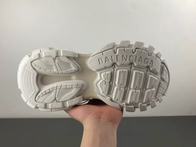 Balenciaga Track সাদা বেগুনি সোল ডুয়াল লেস সিস্টেম চাঙ্কি স্নিকার্স 9