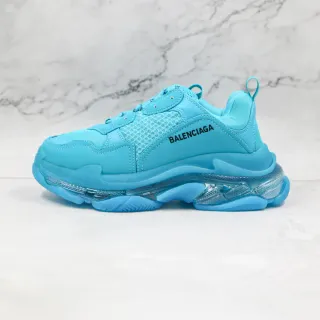 Balenciaga Triple S সায়ান চাঙ্কি স্নিকার