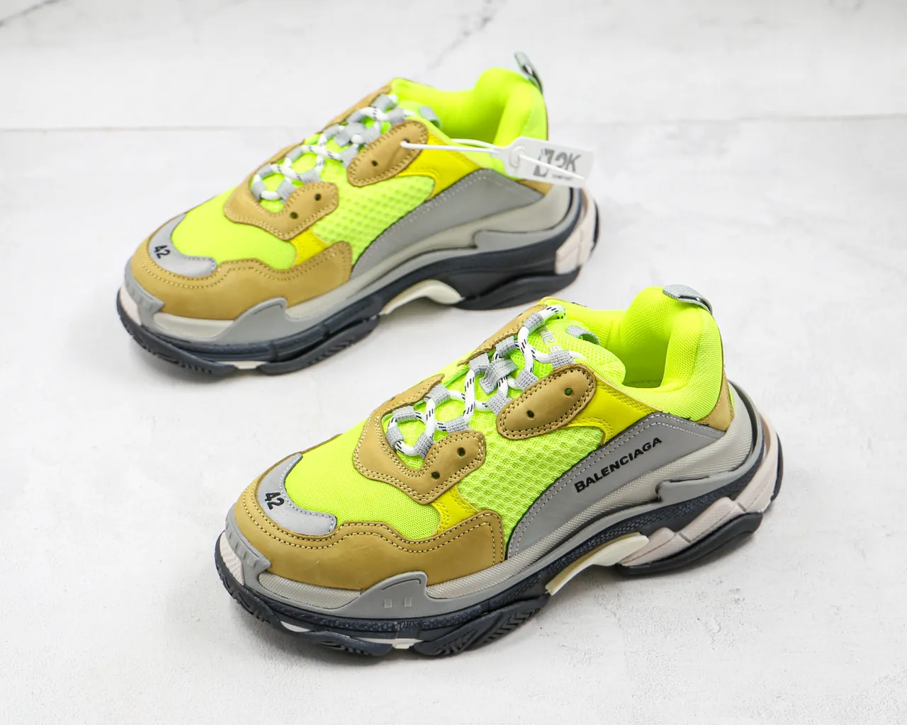 Balenciaga Triple S Amarelo neón marrom cinza tênis chunky 7