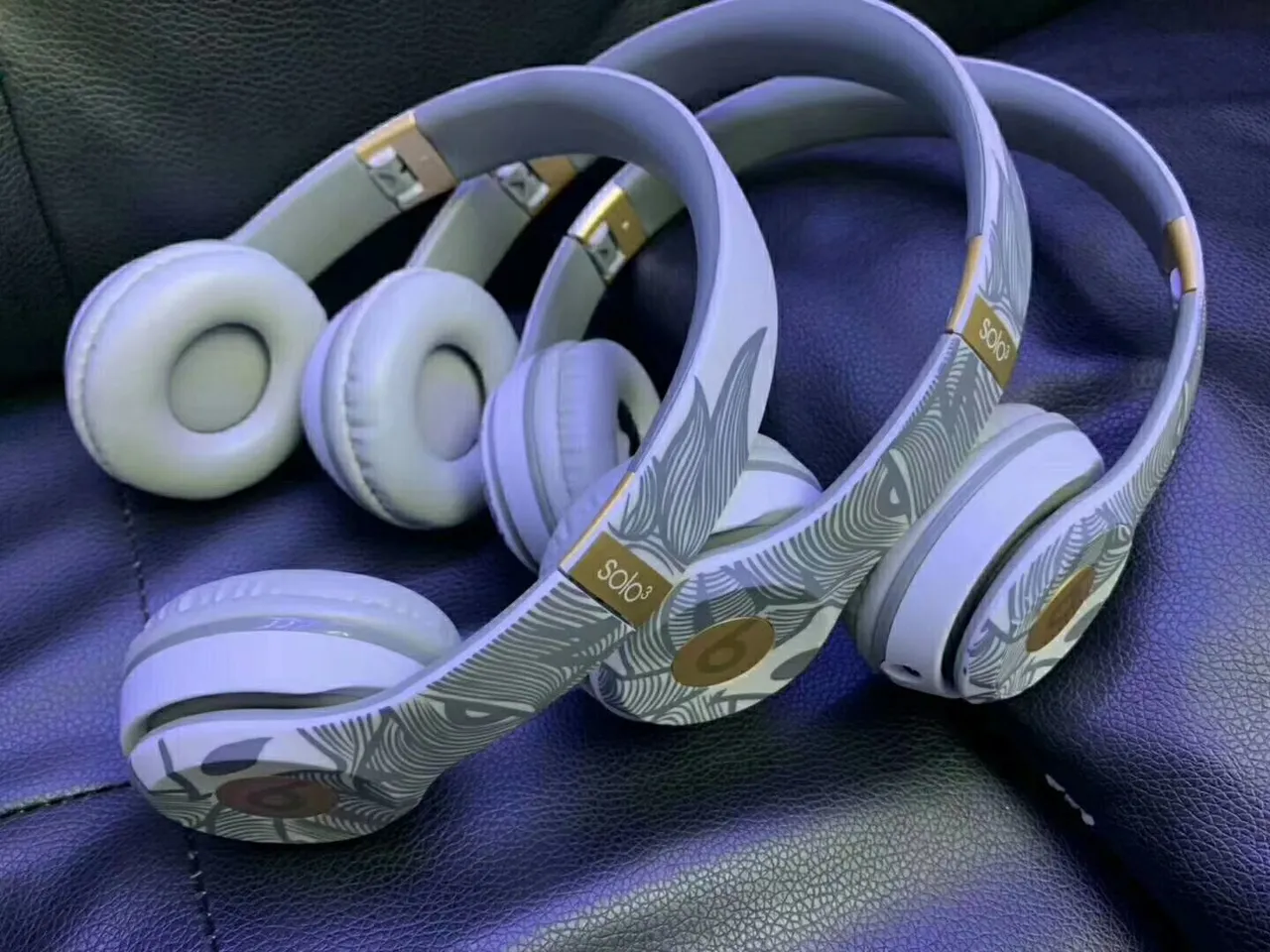 Beats Solo3 Wireless سماعات فوق الأذن بتصميم أبيض رمادي ذهبي 9