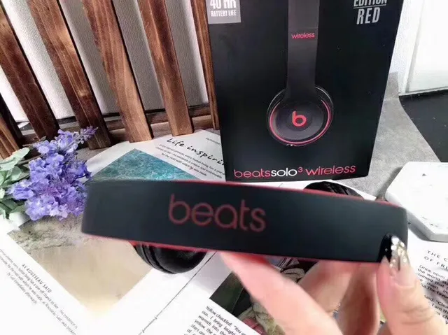 Beats Solo³ inalámbricos edición especial roja auriculares over-ear 5
