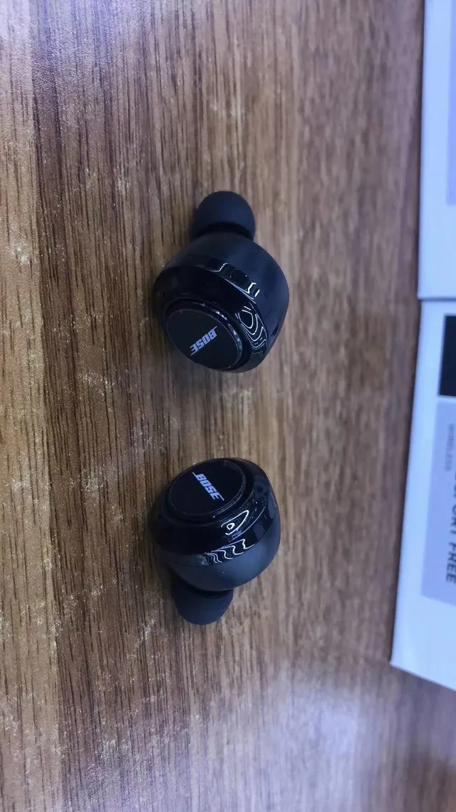 Bose SoundSport Free Noir Blanc Compact Oval Étui de Charge Finition Mate TWS Écouteurs 11