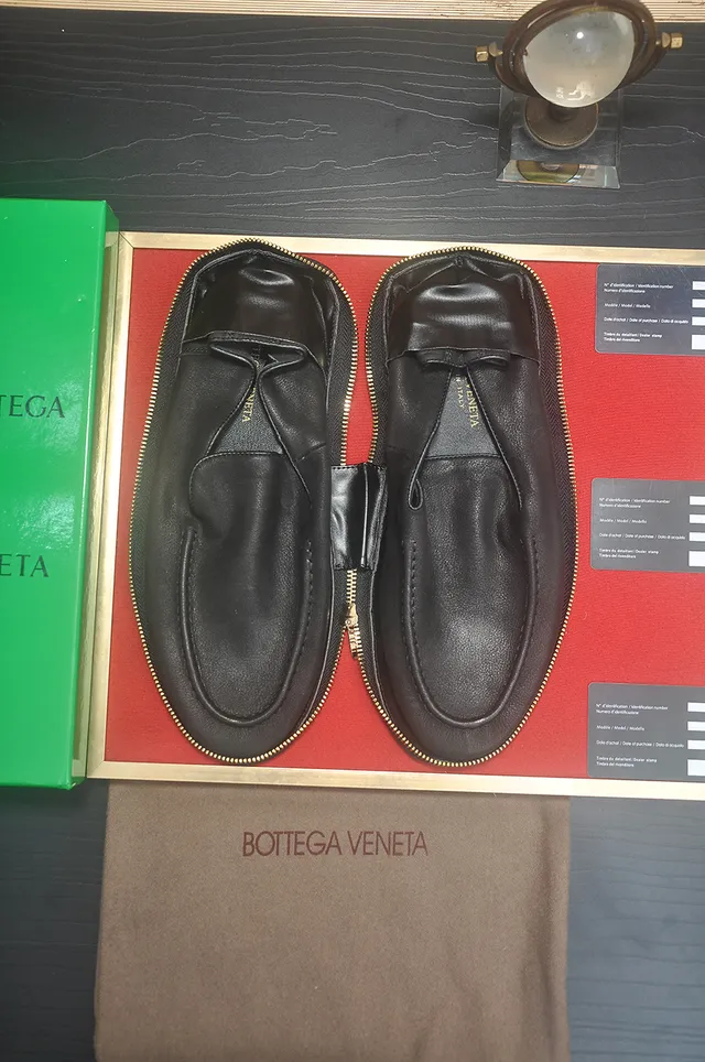 Bottega Veneta Andiamo Mocasines de Cuero Negro 5