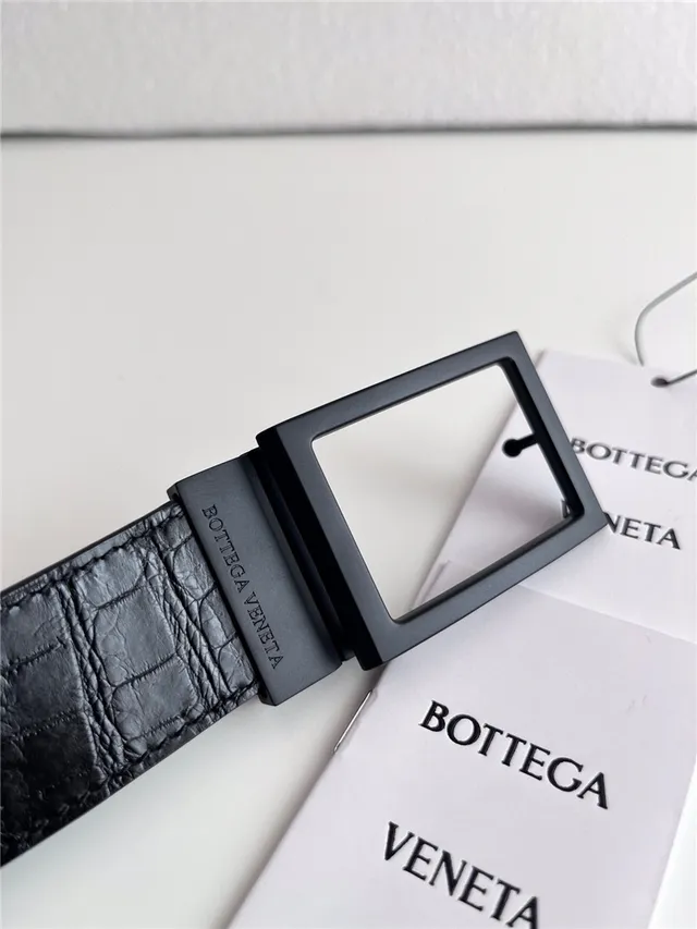 Bottega Veneta Cassette Intrecciato 黑色和绿色皮革腰带 5