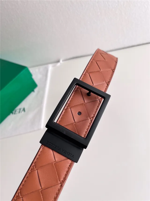 Bottega Veneta Cassette Intrecciato 黑色和绿色皮革腰带 9
