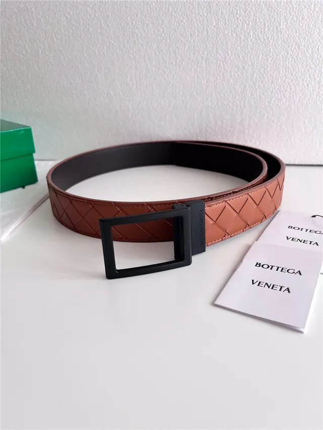 Bottega Veneta Cassette Intrecciato 黑色和绿色皮革腰带 13