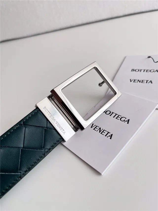 Bottega Veneta Cassette Intrecciato 黑色和绿色皮革腰带 17