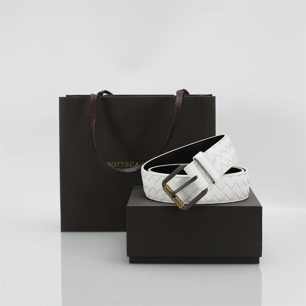 Bottega Veneta Cassette Intrecciato সাদা চামড়ার বেল্ট 5
