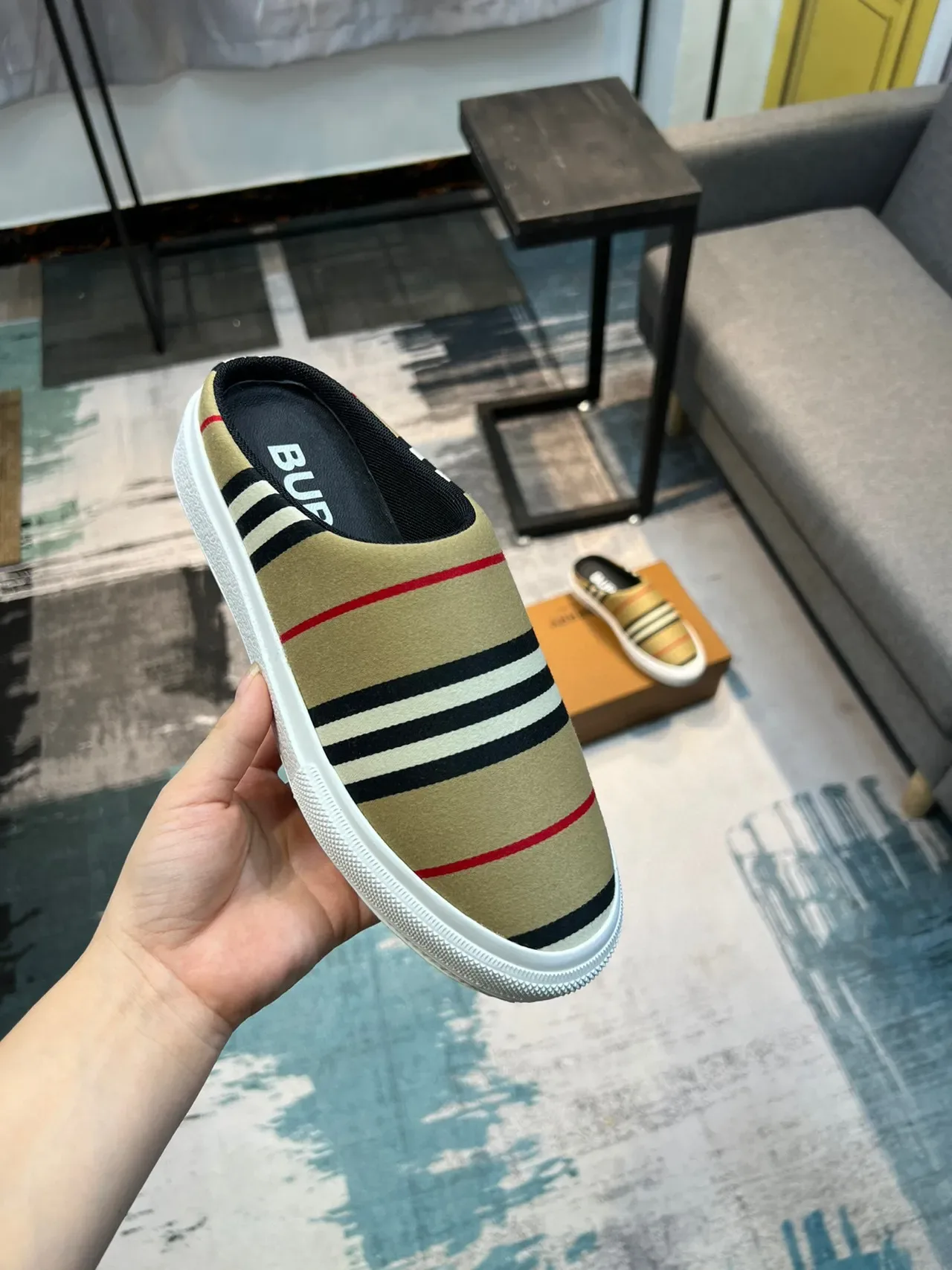 Burberry বেইজ কালো ধারি ক্যানভাস উপর ব্যাকলেস মুল সিলহুয়েট ক্যাজুয়াল জুতা 6
