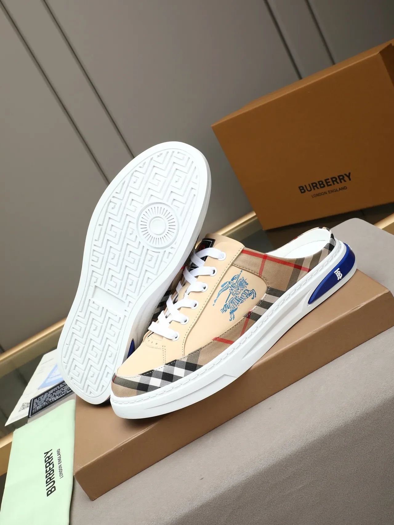 Burberry بيج أزرق نمط مربعات حذاء رياضي أسلوب مول هجين slip-on lifestyle 4