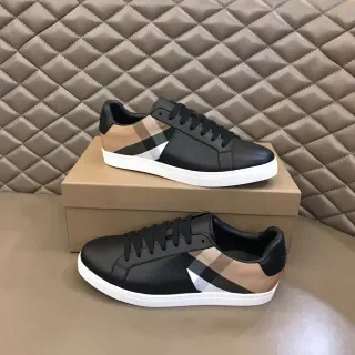 Burberry কালো বেইজ চামড়া উপরের অংশ চেক সাইড প্যানেল লাইফস্টাইল স্নিকার