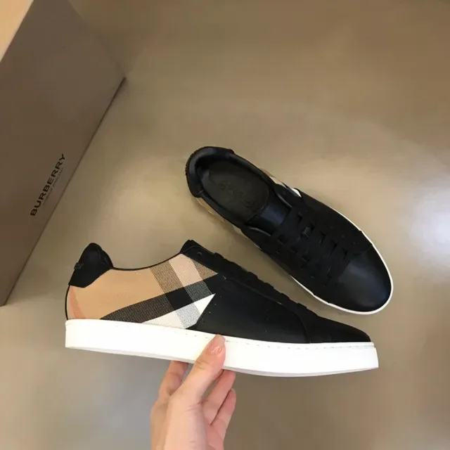 Burberry কালো বেইজ চামড়া উপরের অংশ চেক সাইড প্যানেল লাইফস্টাইল স্নিকার 3