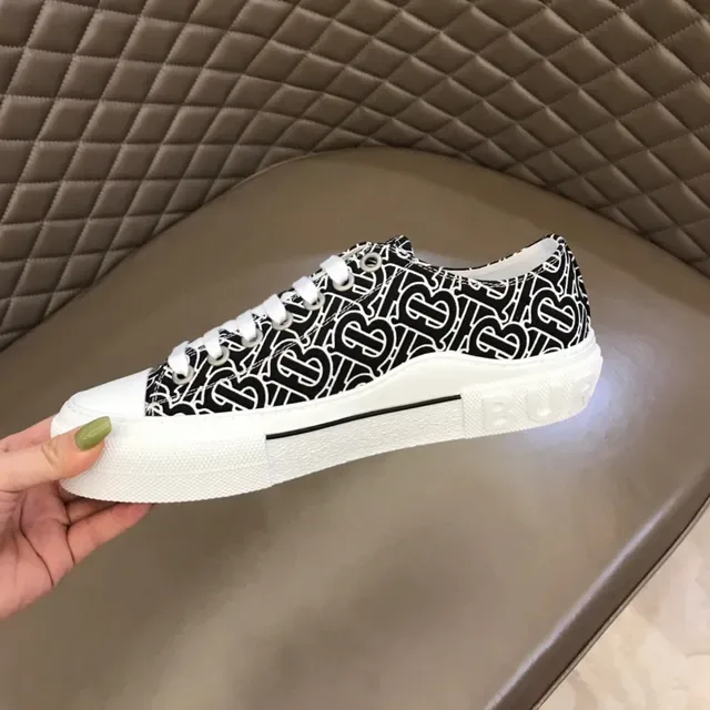 Burberry Black White Monogram-Printed Platform Sole Lifestyle Sneakers 3