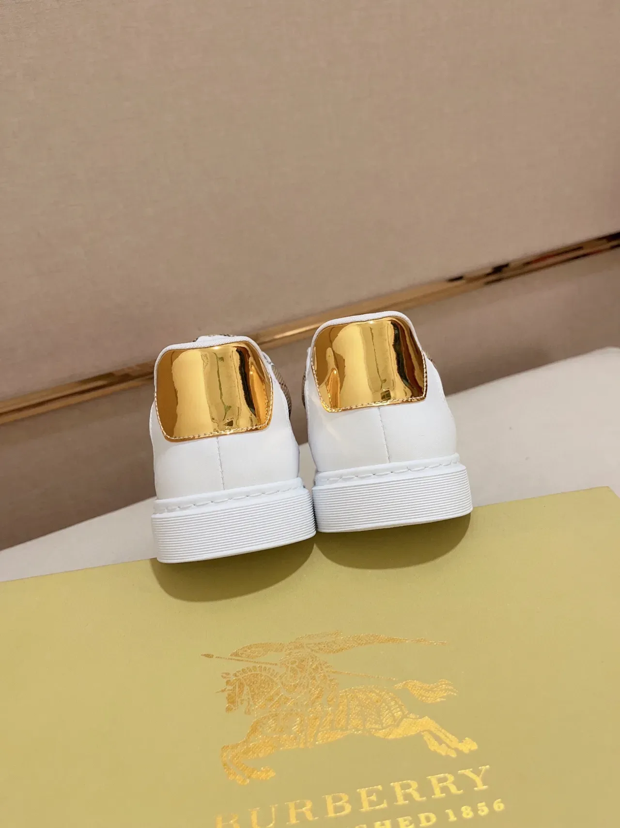 Burberry Check-Panel Sneaker Blanco 3