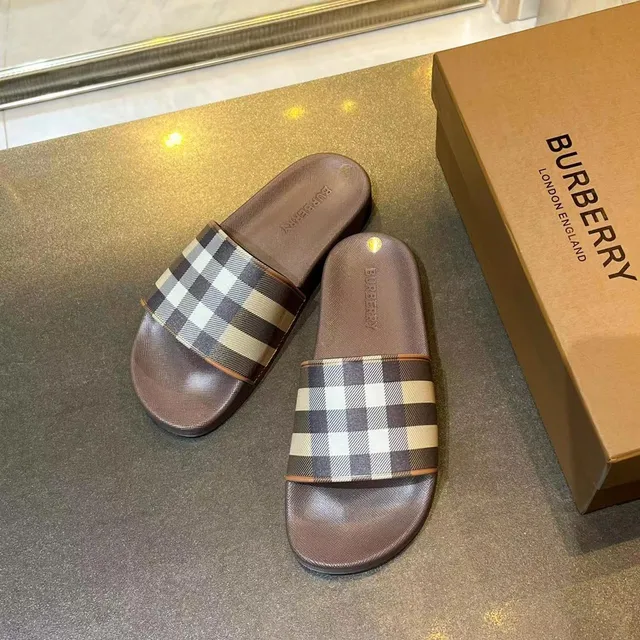 Burberry Check-Print Slide Slipper 2