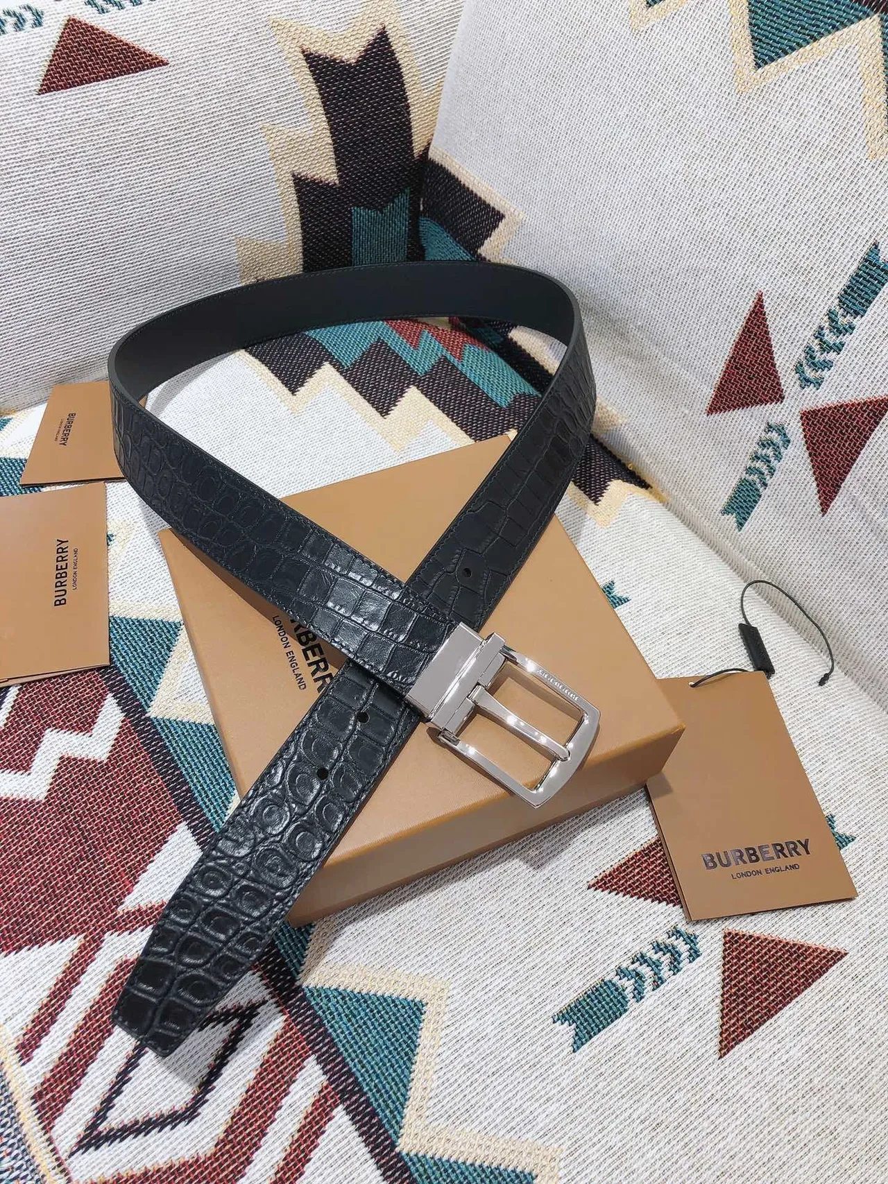 Burberry Knight Reversible Croc-Embossed Black Leather Belt 3