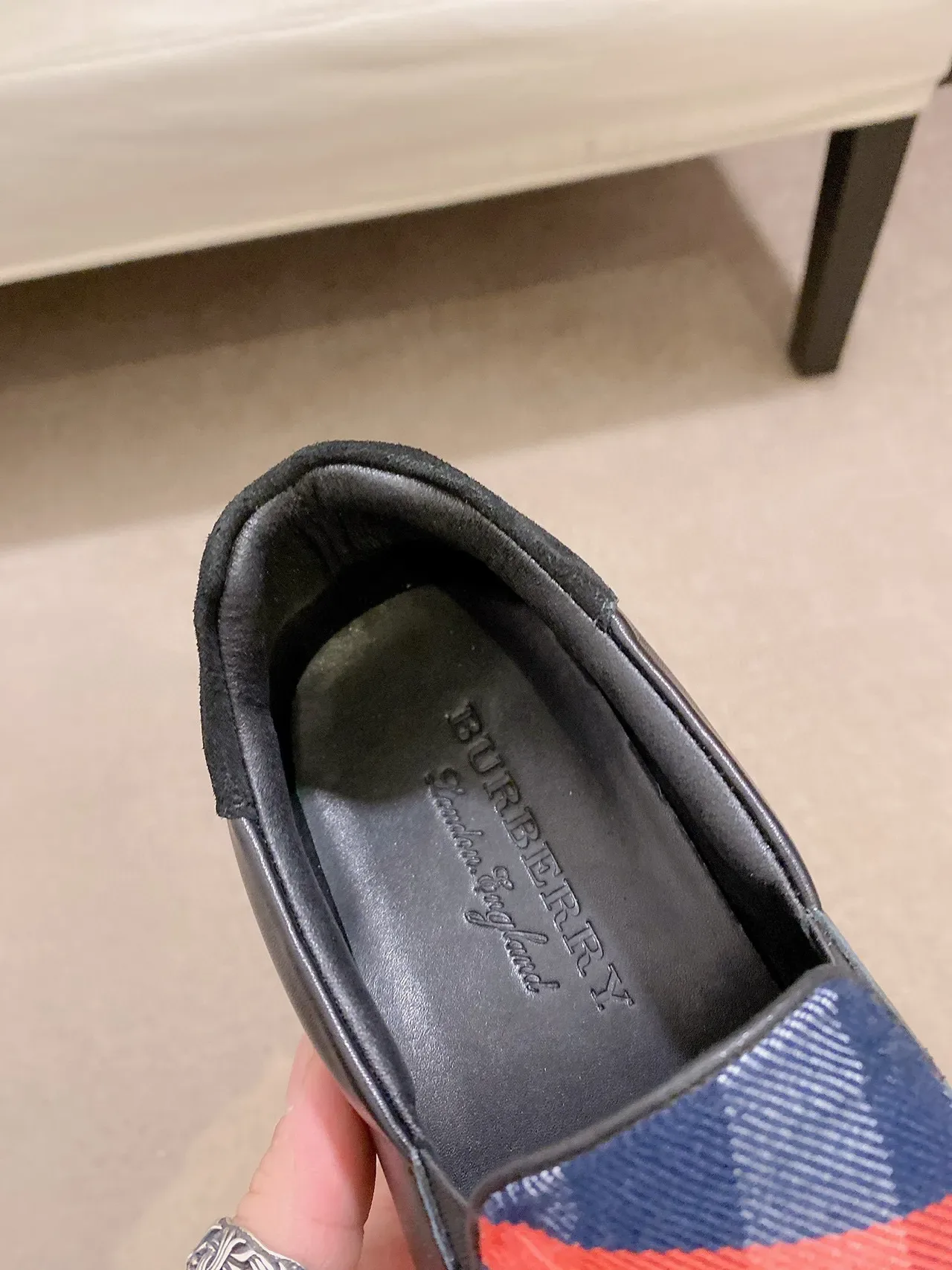 Burberry Navy Black Zapatillas Lifestyle Slip-On con Patrón a Cuadros de Tejido 5
