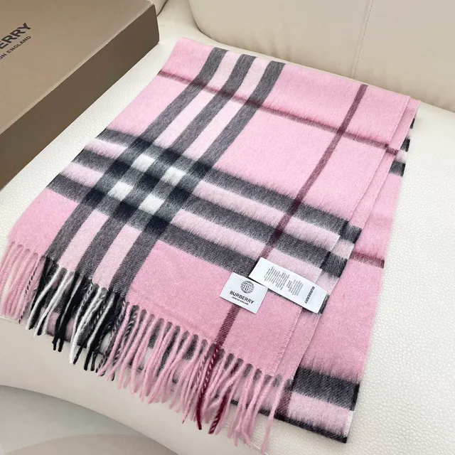 Burberry Nova Check Cachecol de Cachemira Rosa Preto Branco 4
