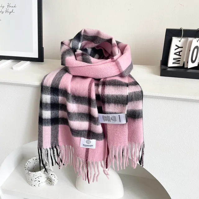 Burberry Nova Check Cachecol de Cachemira Rosa Preto Branco 7