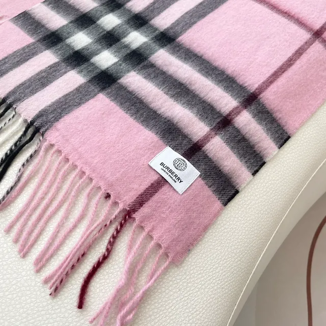 Burberry Nova Check Cachecol de Cachemira Rosa Preto Branco 8