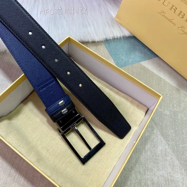 Burberry Reversible Black and Navy Grain Leather Belt 7