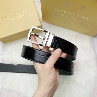 Burberry Reversible Crocodile et Alligator Embossé Ceinture en Cuir Noir