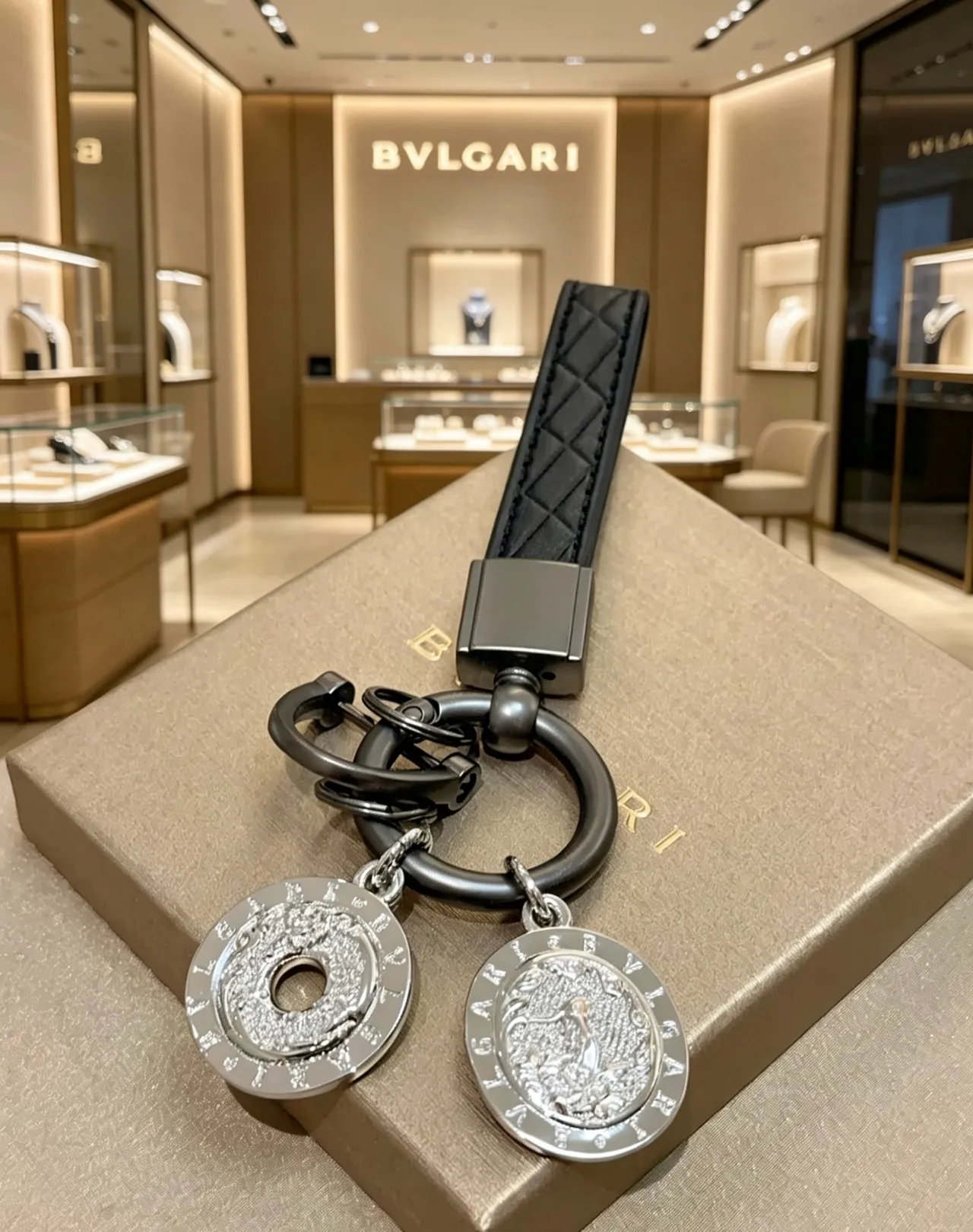 Bvlgari Black Silver Quilted Leather Strap Pavé Crystal Discs Bracelet 4