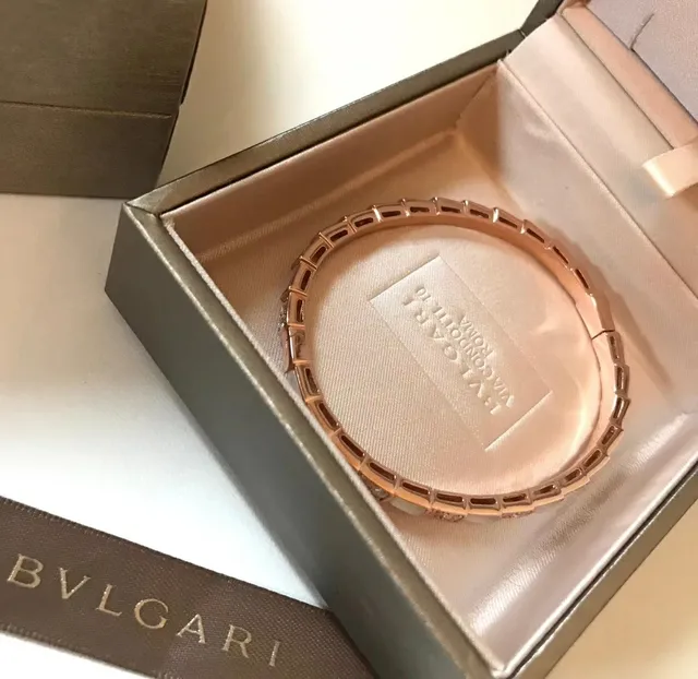 Bvlgari Géométrique Or Rose Mère-de-Perle et Pavé Bracelet 2